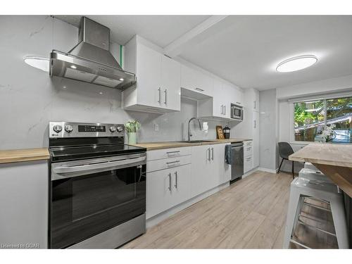 71 Westwood Road, Guelph, ON - Indoor Photo Showing Kitchen