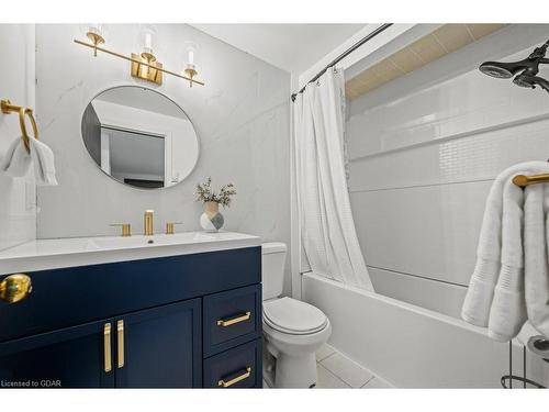 71 Westwood Road, Guelph, ON - Indoor Photo Showing Bathroom