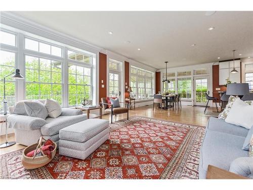 292 South River Road, Elora, ON - Indoor Photo Showing Living Room