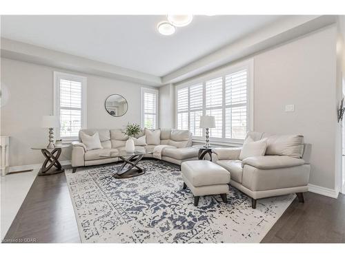 6-65 Elliott Ave East, Fergus, ON - Indoor Photo Showing Living Room