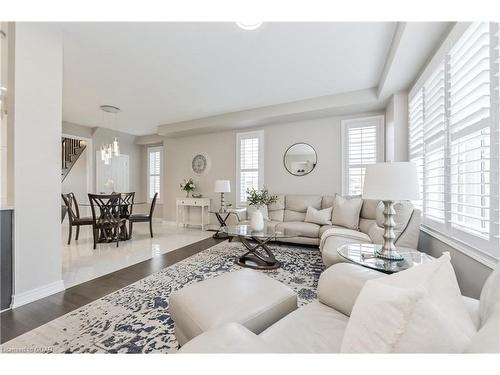 6-65 Elliott Ave East, Fergus, ON - Indoor Photo Showing Living Room