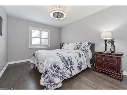 6-65 Elliott Ave East, Fergus, ON - Indoor Photo Showing Bedroom