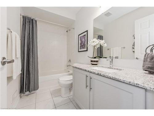 6-65 Elliott Ave East, Fergus, ON - Indoor Photo Showing Bathroom