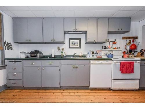 89 Mcnab Street E, Elora, ON - Indoor Photo Showing Kitchen