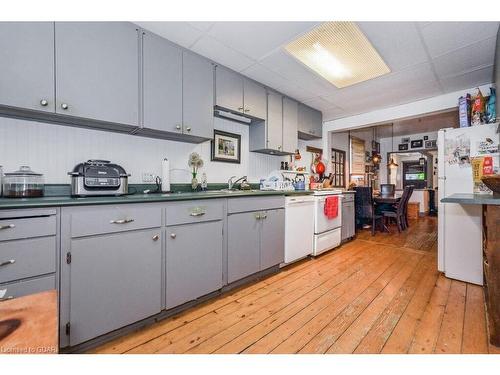 89 Mcnab Street E, Elora, ON - Indoor Photo Showing Kitchen