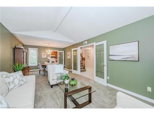 187 Municipal Street, Guelph, ON - Indoor Photo Showing Living Room