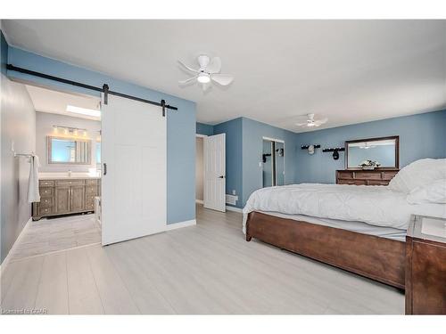 24 Craig Street, Brampton, ON - Indoor Photo Showing Bedroom