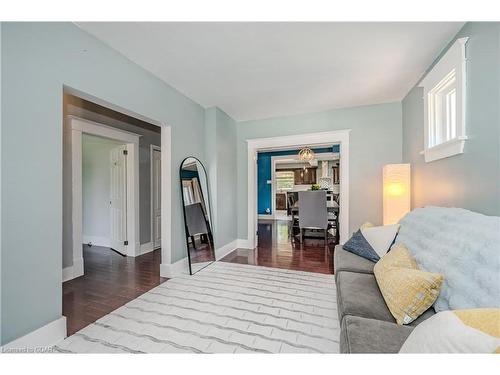 24 Craig Street, Brampton, ON - Indoor Photo Showing Bedroom