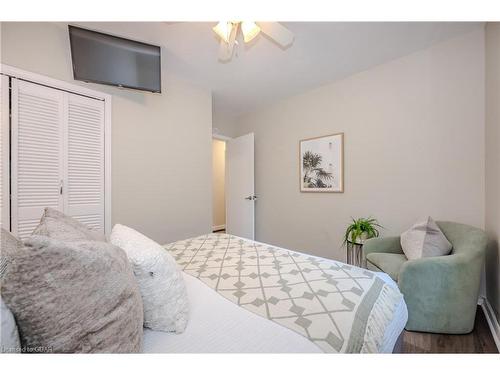 28 Winston Crescent, Guelph, ON - Indoor Photo Showing Bedroom