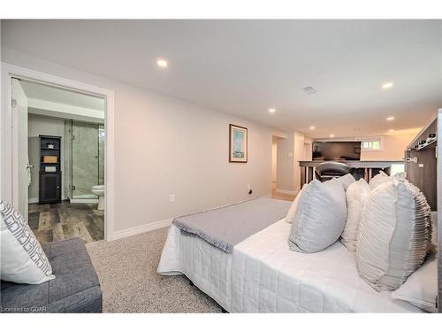 28 Winston Crescent, Guelph, ON - Indoor Photo Showing Bedroom