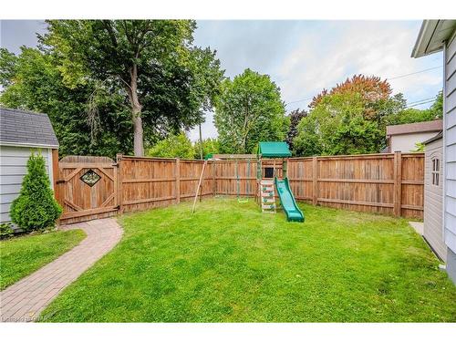 28 Winston Crescent, Guelph, ON - Outdoor