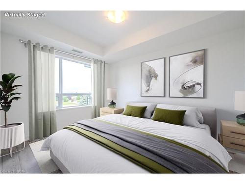 420-251 Northfield Drive East, Waterloo, ON - Indoor Photo Showing Bedroom