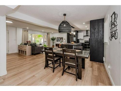 246 Park Lawn Place, Waterloo, ON - Indoor Photo Showing Dining Room