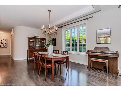 18-255 Summerfield Drive, Guelph, ON - Indoor Photo Showing Dining Room