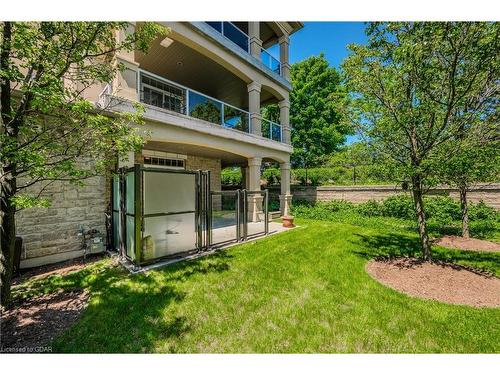 18-255 Summerfield Drive, Guelph, ON - Outdoor