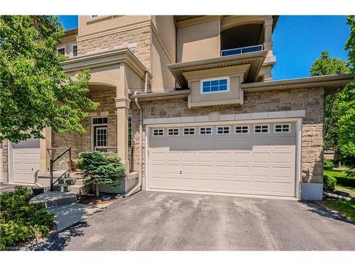 18-255 Summerfield Drive, Guelph, ON - Outdoor