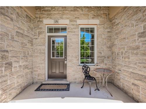 18-255 Summerfield Drive, Guelph, ON - Outdoor