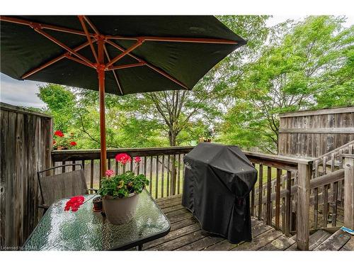 40-31 Schroder Crescent, Guelph, ON - Outdoor With Deck Patio Veranda With Exterior