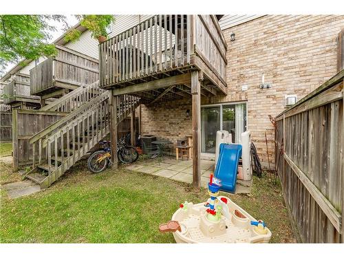 40-31 Schroder Crescent, Guelph, ON - Outdoor With Deck Patio Veranda