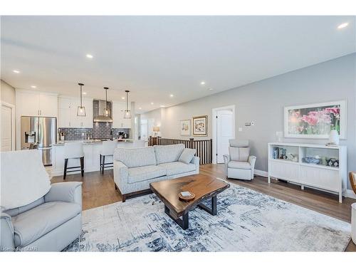 43 Moynihan Place, Elora, ON - Indoor Photo Showing Living Room