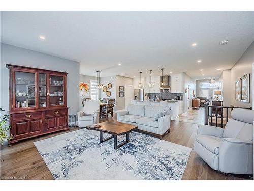 43 Moynihan Place, Elora, ON - Indoor Photo Showing Living Room