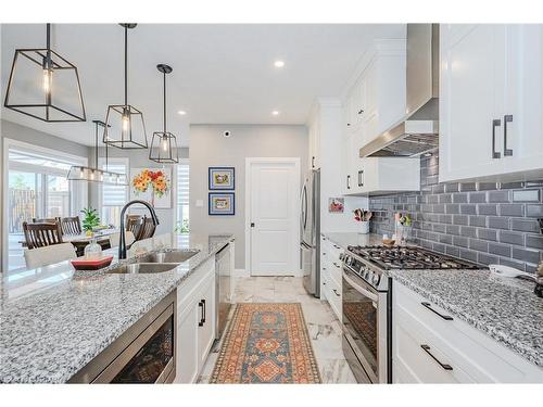 43 Moynihan Place, Elora, ON - Indoor Photo Showing Kitchen With Double Sink With Upgraded Kitchen