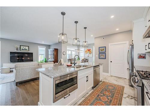 43 Moynihan Place, Elora, ON - Indoor Photo Showing Kitchen With Double Sink With Upgraded Kitchen