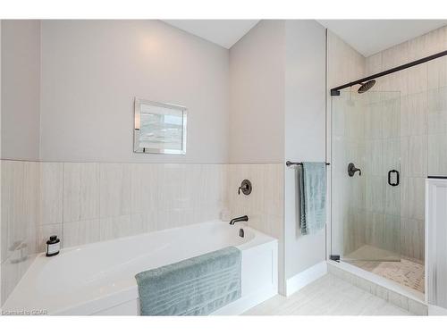 43 Moynihan Place, Elora, ON - Indoor Photo Showing Bathroom