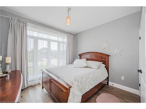 43 Moynihan Place, Elora, ON - Indoor Photo Showing Bedroom