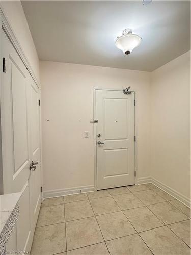 1508-160 Macdonell Street, Guelph, ON - Indoor Photo Showing Other Room