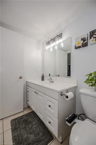 806-115 Hillcrest Avenue, Mississauga, ON - Indoor Photo Showing Bathroom