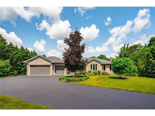 131 Millford Crescent, Elora, ON - Outdoor With Facade