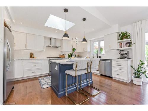 131 Millford Crescent, Elora, ON - Indoor Photo Showing Kitchen With Upgraded Kitchen