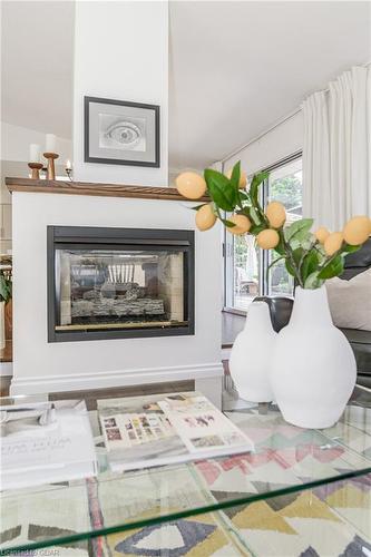 131 Millford Crescent, Elora, ON - Indoor Photo Showing Living Room