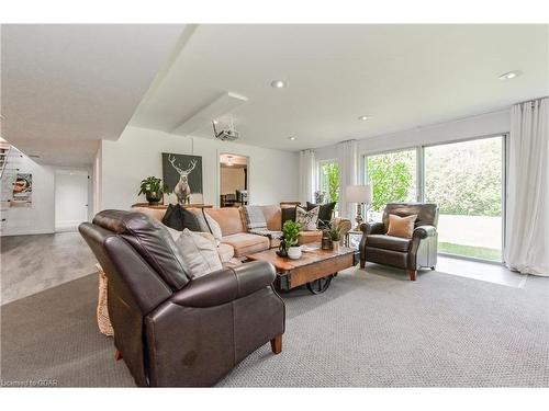 131 Millford Crescent, Elora, ON - Indoor Photo Showing Living Room