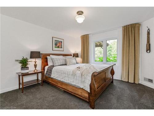 131 Millford Crescent, Elora, ON - Indoor Photo Showing Bedroom