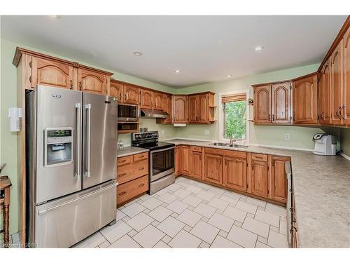 41 Bathgate Drive, Guelph, ON - Indoor Photo Showing Kitchen With Stainless Steel Kitchen With Double Sink