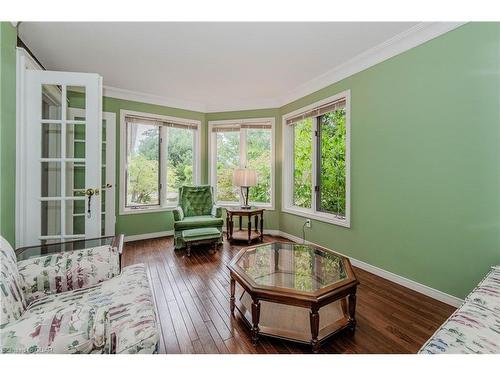 41 Bathgate Drive, Guelph, ON - Indoor Photo Showing Living Room