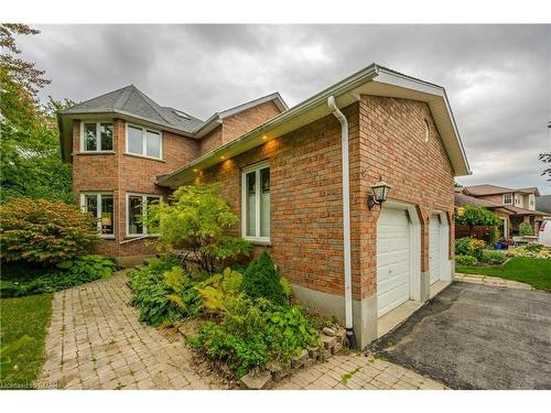 41 Bathgate Drive, Guelph, ON - Outdoor With Exterior