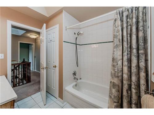 41 Bathgate Drive, Guelph, ON - Indoor Photo Showing Bathroom