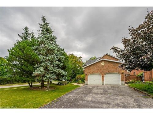 41 Bathgate Drive, Guelph, ON - Outdoor