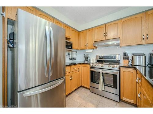 77 Hill Trail, Guelph, ON - Indoor Photo Showing Kitchen