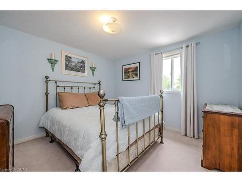 77 Hill Trail, Guelph, ON - Indoor Photo Showing Bedroom