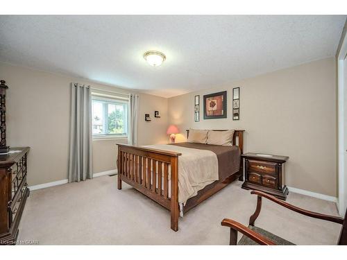 77 Hill Trail, Guelph, ON - Indoor Photo Showing Bedroom