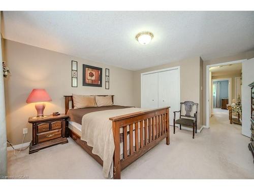 77 Hill Trail, Guelph, ON - Indoor Photo Showing Bedroom