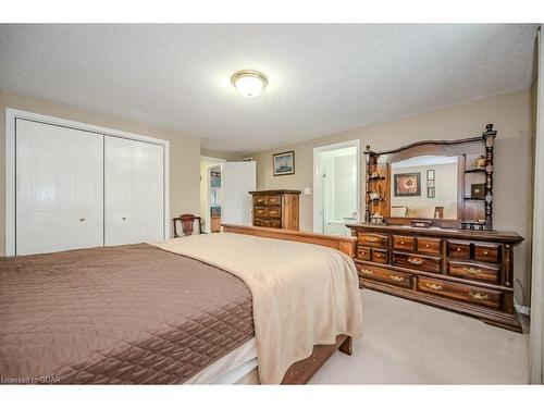 77 Hill Trail, Guelph, ON - Indoor Photo Showing Bedroom