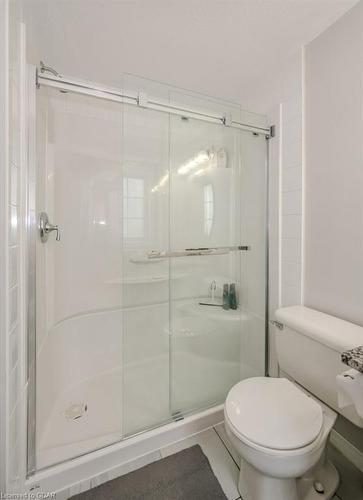 77 Hill Trail, Guelph, ON - Indoor Photo Showing Bathroom