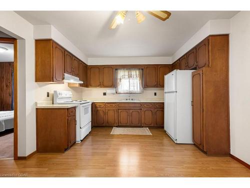 39 Crimea Street, Guelph, ON - Indoor Photo Showing Kitchen