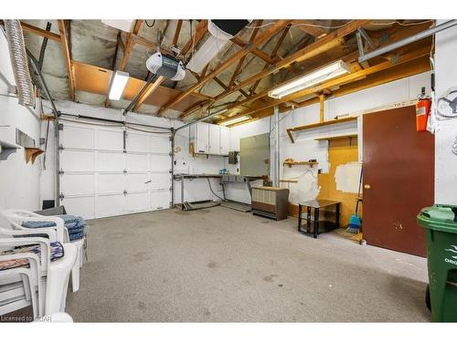 39 Crimea Street, Guelph, ON - Indoor Photo Showing Garage