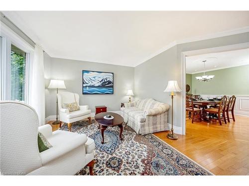 35 Inglewood Drive, Brampton, ON - Indoor Photo Showing Living Room